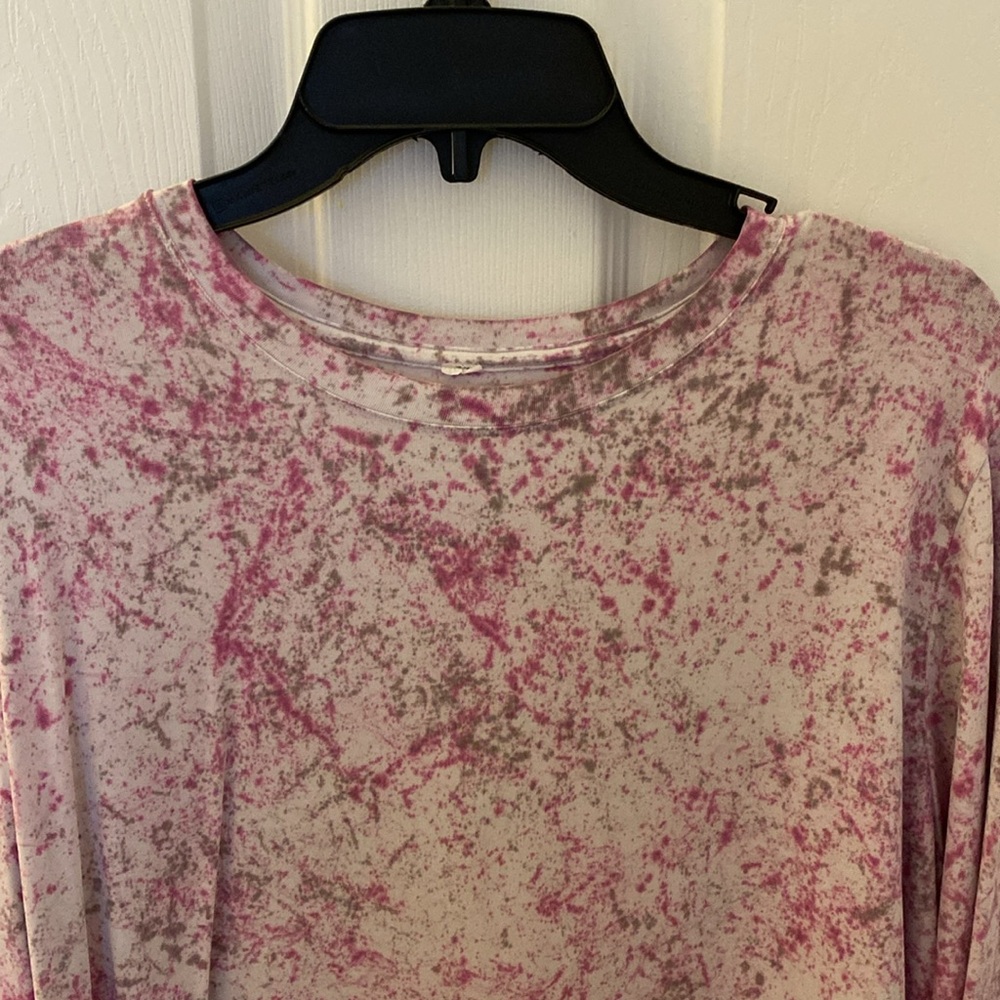 Long sleeve Lululemon shirt